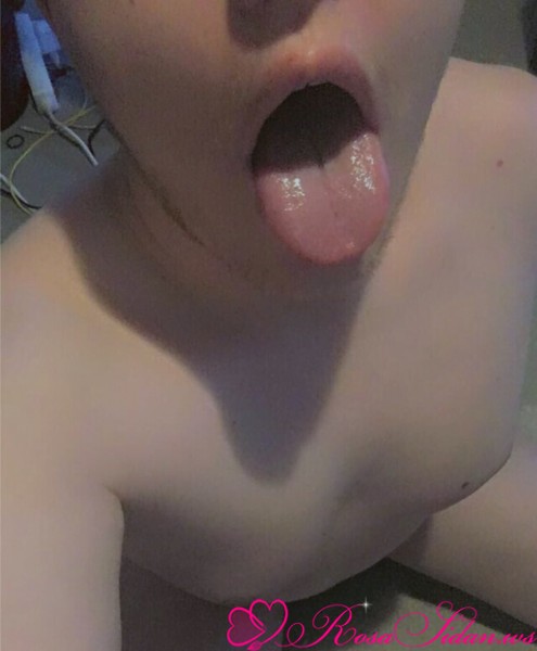 Femboy i linköping suger och sväljer duktigt kom och njut av en mun som tar hand om dig och din pung till sprut ;) –