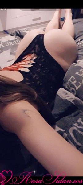 22 cm kuk långt ner i halsen –