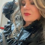 Nuru massage , gfe, prostata massage , facesitting, frenchkisses, owo , strapon –