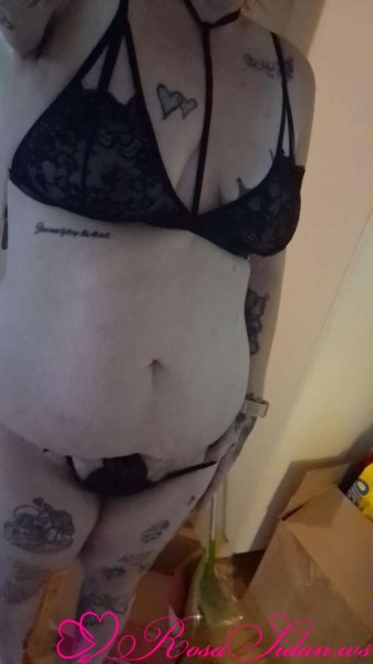 Kåt större tjej med härliga solo-/sexfilmer du kan njuta till 😘 –