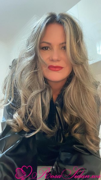 Vanilla , nuru massage, gfe ,  prostatic massage, strapon face sitting french kisses bdsm incall/outcall –