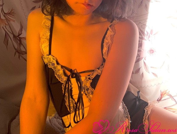 Njut av en sexig och villig femboy –