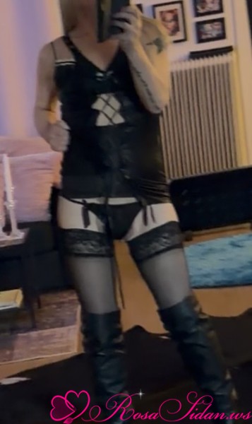 Transtjejen lola i göteborg 😇 träffas diskret hos mig under fredagen 😋 ⭐️nya filmer ute också⭐️ –