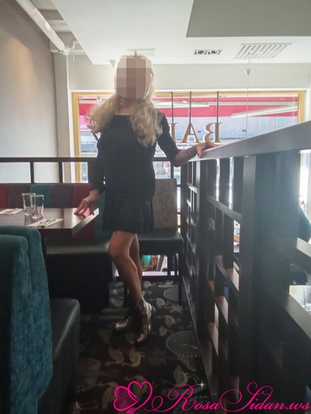 Seriös milf suger dig som en gudinna, diskret, smal, tillgänglig och kåt! –